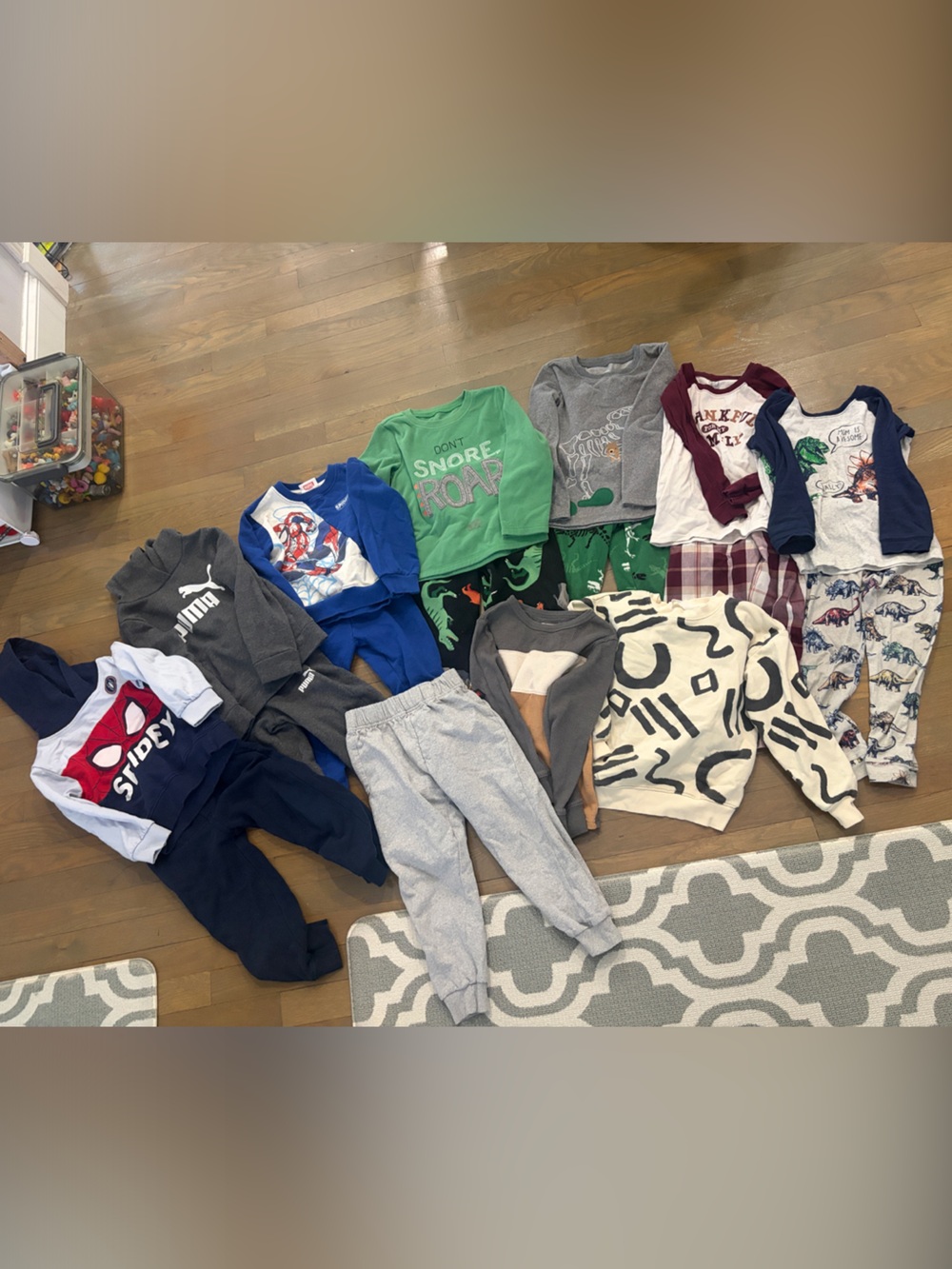 4T/5T fall/winter 17pc mixed lot- euc